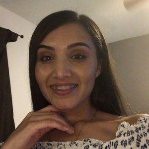 Meet your Posher, Nely